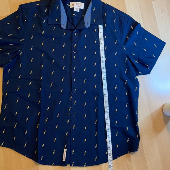 Original Penguin lightning bolt button down. Size XL. - Picture 6 of 11